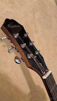 Akustická gitara - 8