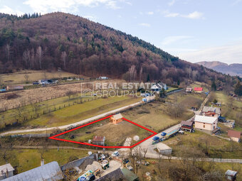 5 IZ. RODINNÝ DOM S VEĽKORYSÝM POZEMKOM - 209 000.-€ - 8