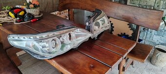 Predne svetla Bmw e60_61 - 8