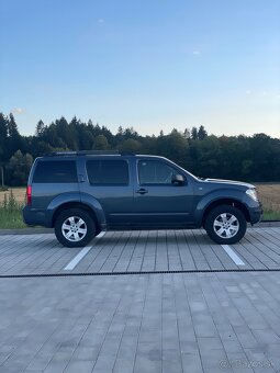 Nissan Pathfinder, r. v. 2007, 128kw, nová STK - 8