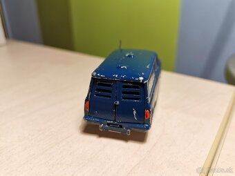 Corgi toys Police Austin - 8