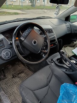 Ssangyong Kyron 2.0xdi - 8