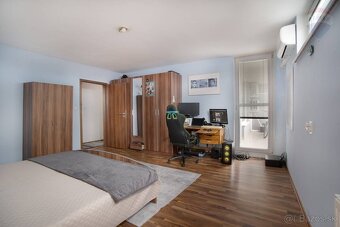 PREDAJ: veľký 3 izbový byt, staršia Novostavba, Nová Rožňavs - 8