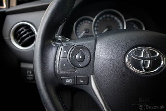 Toyota Auris Touring Sports 1.6 l Valvematic - 8