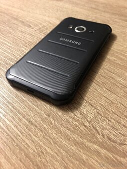 Samsung Galaxy Xcover 3 / 8GB odolný - 8