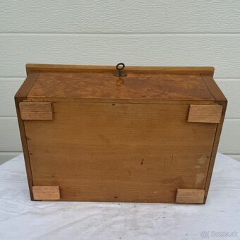 Starožitná velká šperkovnice – truhla s klíčkem - 8