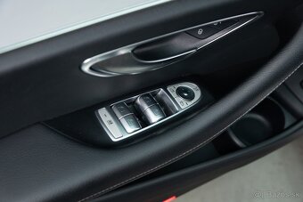 Mercedes-Benz E220d 143kW, automat, 4x4, 2021, DPH - 8
