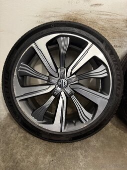 Letná sada 5x120 R19 , 235/45/19 MG Marvel - 8