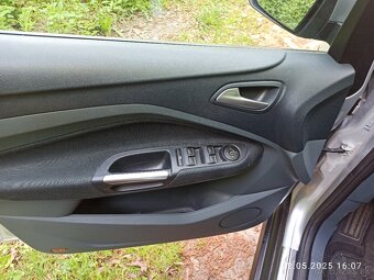 Ford Grand C-Max - 8