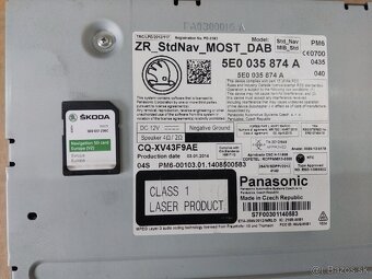 autorádio Octavia 3 - displej, čítačka - 8