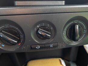 Škoda Fabia Sedan 1.4 Comfort - 8