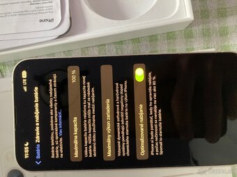 Iphone 13 128gb skoro nový - 8