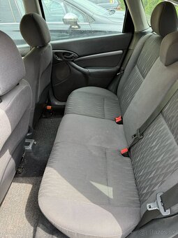 Ford Focus - 8