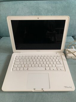 Macbook 2010 biely 16gb - 8