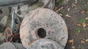 Predám Bricku.. KÚPIM MLYNSKE KAMENE - 8