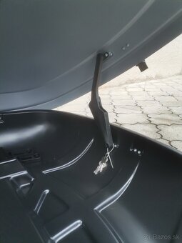 SEAT priečniky a strešný box - 8