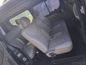 Opel Vivaro - 8