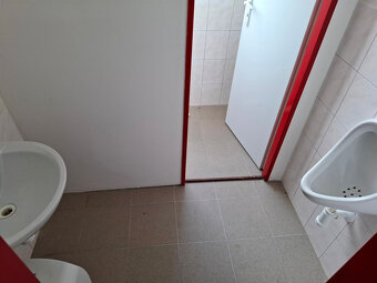 Prenájom skladových / výrobných hál Nitra - 8