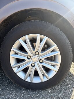 Peugeot 301 1.6 85kw Style - 8