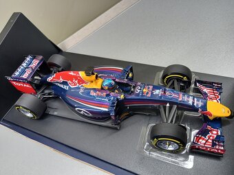 F1 INFINITI RED BULL RB10 2013 VETTEL MINICHAMPS 1:18 - 8