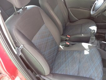Renault Clio 1.2 rv.2009 Kúpený v SR - 8