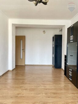 Na prenájom: 2 izbový byt s balkónom Brezno, voľný od 02.06 - 8