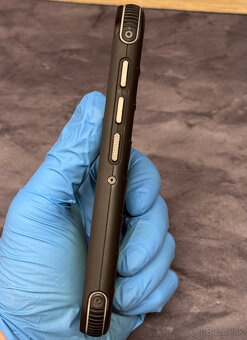 Caterpillar CAT S42 32 GB - 8