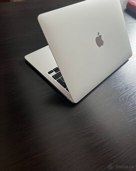  MacBook Pro 13" M2 - 8