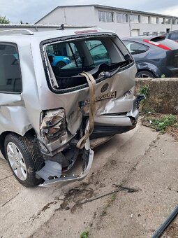 VW Touran 2,0tdi 125kw DSG - 8