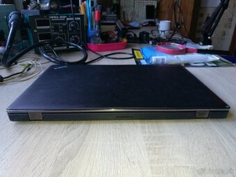 Lenovo. Intel i5. 500 GB SSD hybrid. RAM 8 GB. Nvidia 2 GB. - 8