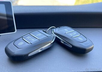 Citroën C4 Picasso 1.2i KLIMA TEMPOMAT ALU benzín manuál - 8