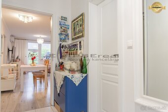 NA PREDAJ pekný, štýlový 3-izbový rodinný dom v Lábe - 8