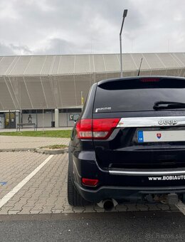 Jeep Grand Cherokee 5.7 HEMI - 8