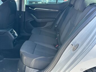 Škoda Octavia 2.0 TDi DSG - 8