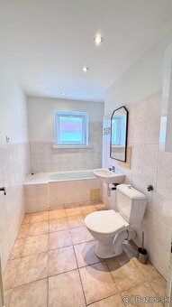 Na predaj 2izbový byt Hlohovec ulica R.Dilonga - 8