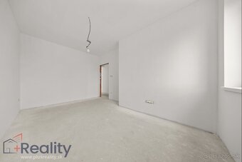 Trojizbový rodinný dvojdom v Gabčíkove na predaj - 8