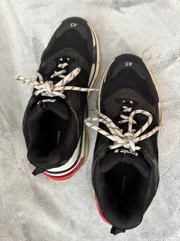 Balenciaga Triple S - 8
