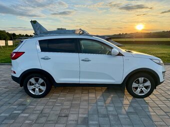 KIA SPORTAGE - 8