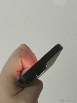 PREDANÉ Dobrý deň Ponúkam na predaj iPhone 16 PRO 128GB - 8