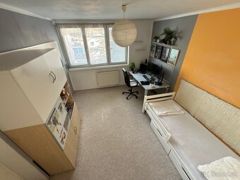 PRIESTRANNÝ 4-IZBOVÝ BYT 87 m² + 2 PIVNICE - 8