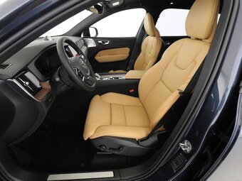 Volvo XC60 Diesel B4 D AWD Ultimate Dark - 8
