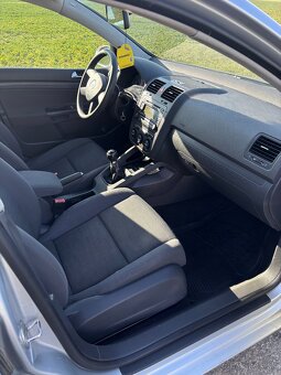 Volkswagen Golf 5 - 8