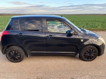 Predám auto Suzuki Swift 1.3 DDIS - 8