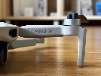 Dron DJI 2SE - 8
