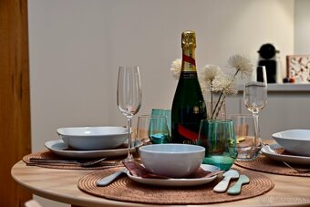 Luxusný, moderný apartmán pod Kubínskou Hoľou na predaj - 8