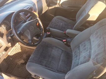 Predam Mazda 626 2.0DITD 66kw r.v 1999 - 8