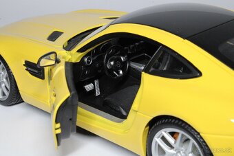 1:18 - Mercedes AMG GT - Maisto - 8