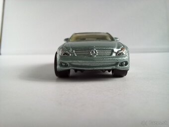 MATCHBOX - MERCEDES-BENZ CLS500 - POZRI DETAILNÉ FOTO - 8