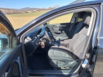 Volkswagen Passat B7 2.0 tdi - 8