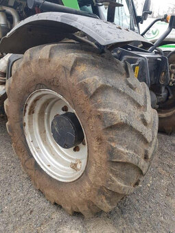 Teleskopický manipulátor DEUTZ-FAHR Agrovector 30.6 - 8